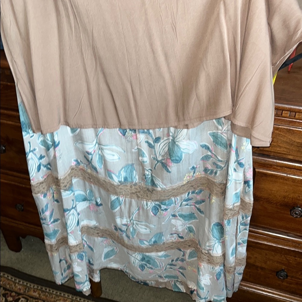Kori Tan and Blue Spaghetti Strap Sundress - Picture 9 of 10